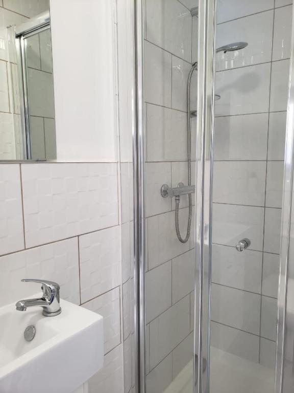 Single Room Only For One Adult Southall Eksteriør bilde