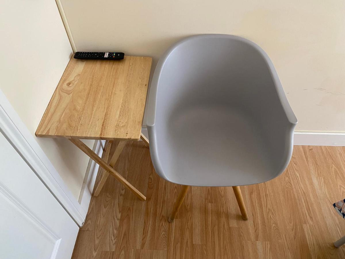 Single Room Only For One Adult Southall Eksteriør bilde